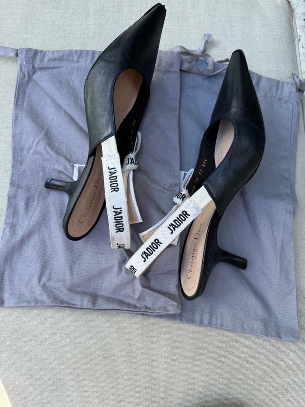 Dior Black Leather Pointed-Toe Slingback Pumps - Picture 5 of 12